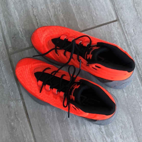 Orange UA high tops 5.5Y - Picture 2 of 6